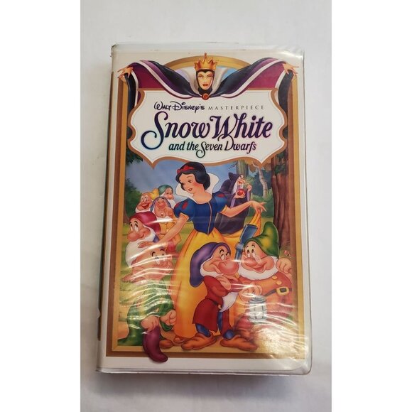 Snow White and The Seven Dwarfs VHS Tape - Walt Disney Masterpiece - Picture 1 of 6